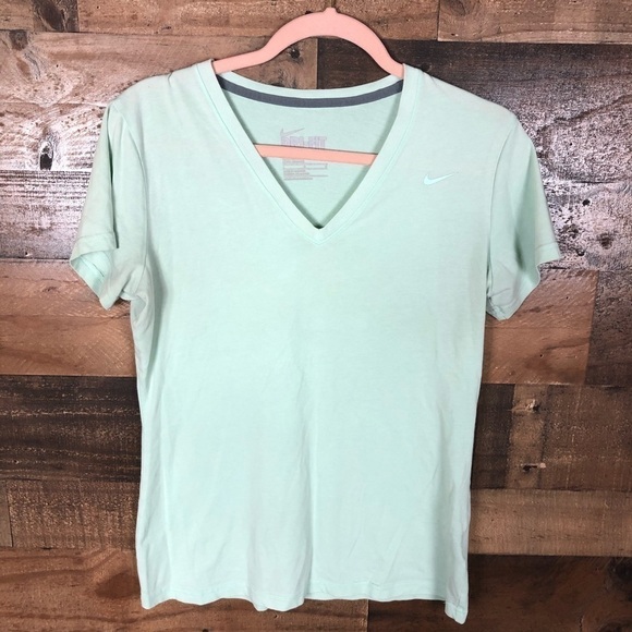 Nike dri fit‎ shirt - Picture 1 of 8